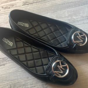 Michael Kors Flat
